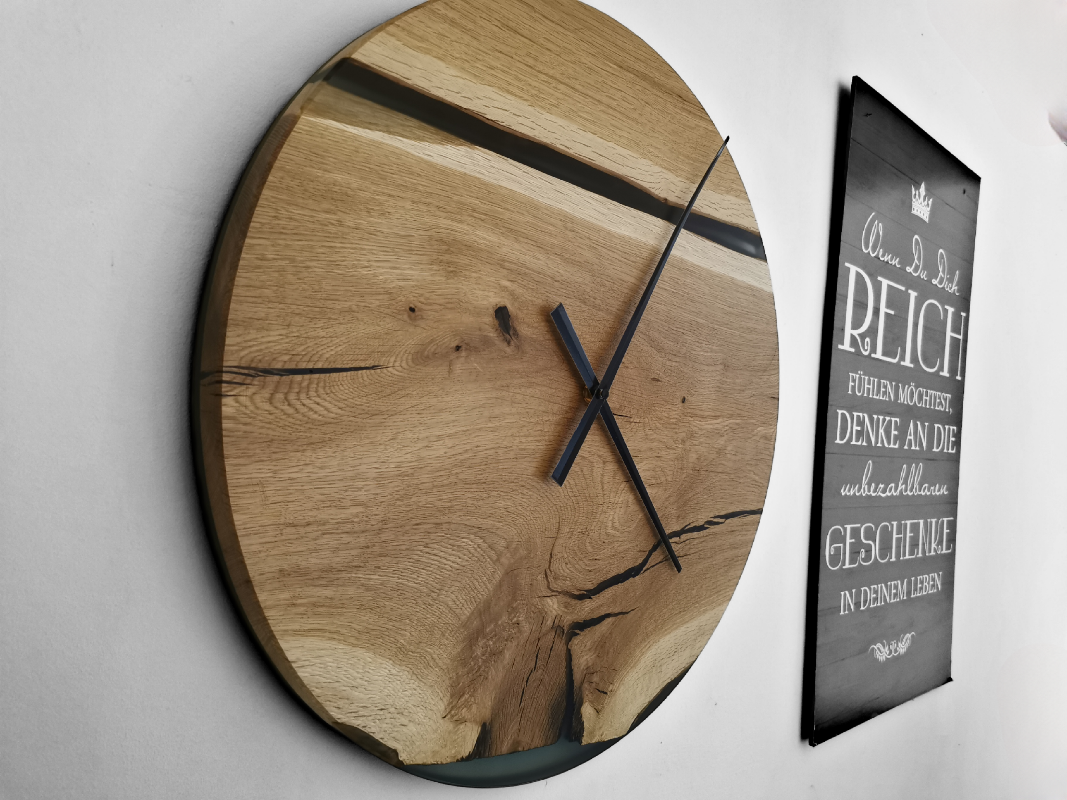 Wanduhr aus Eichenholz – Bild 2