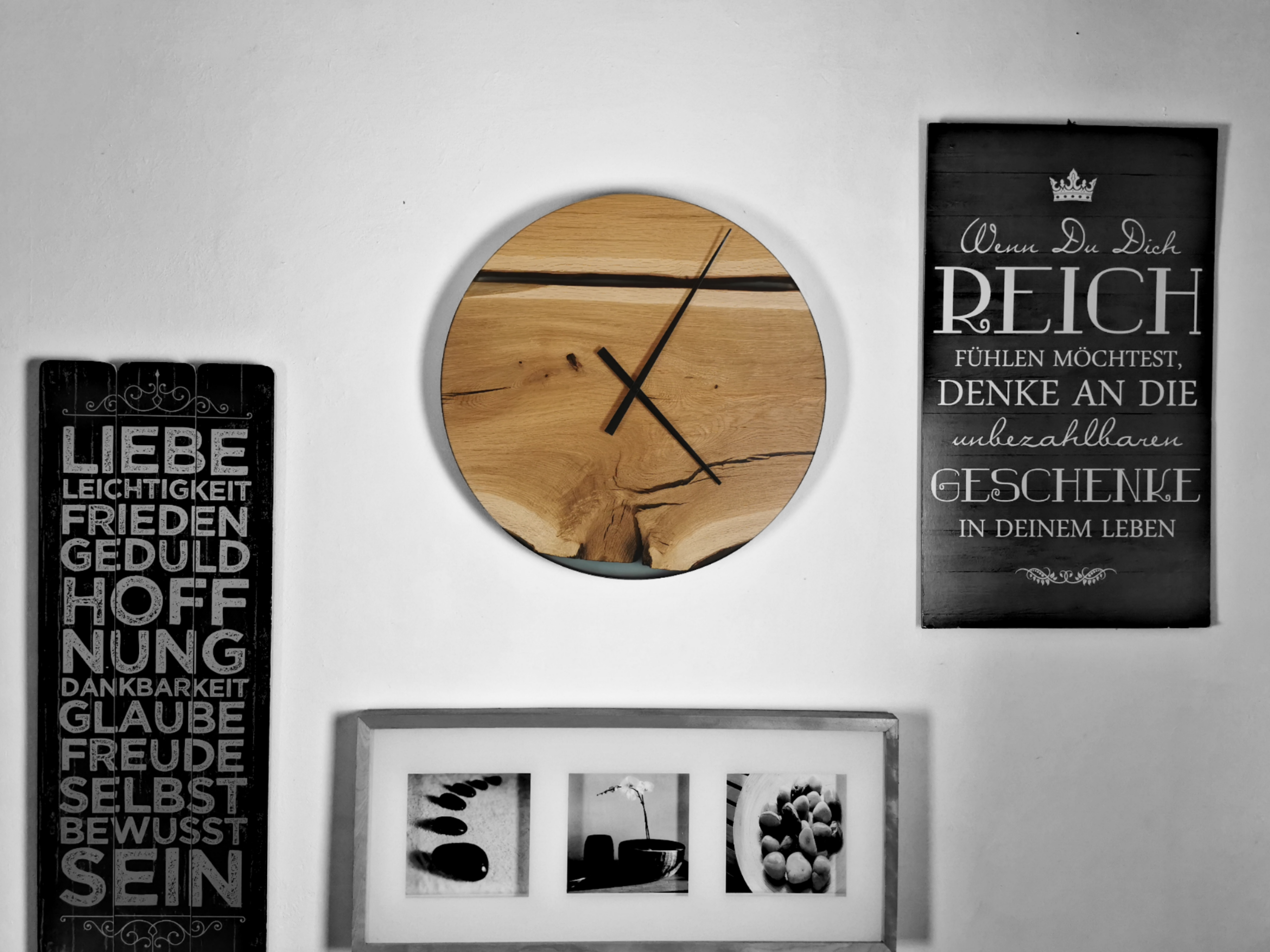 Wanduhr aus Eichenholz