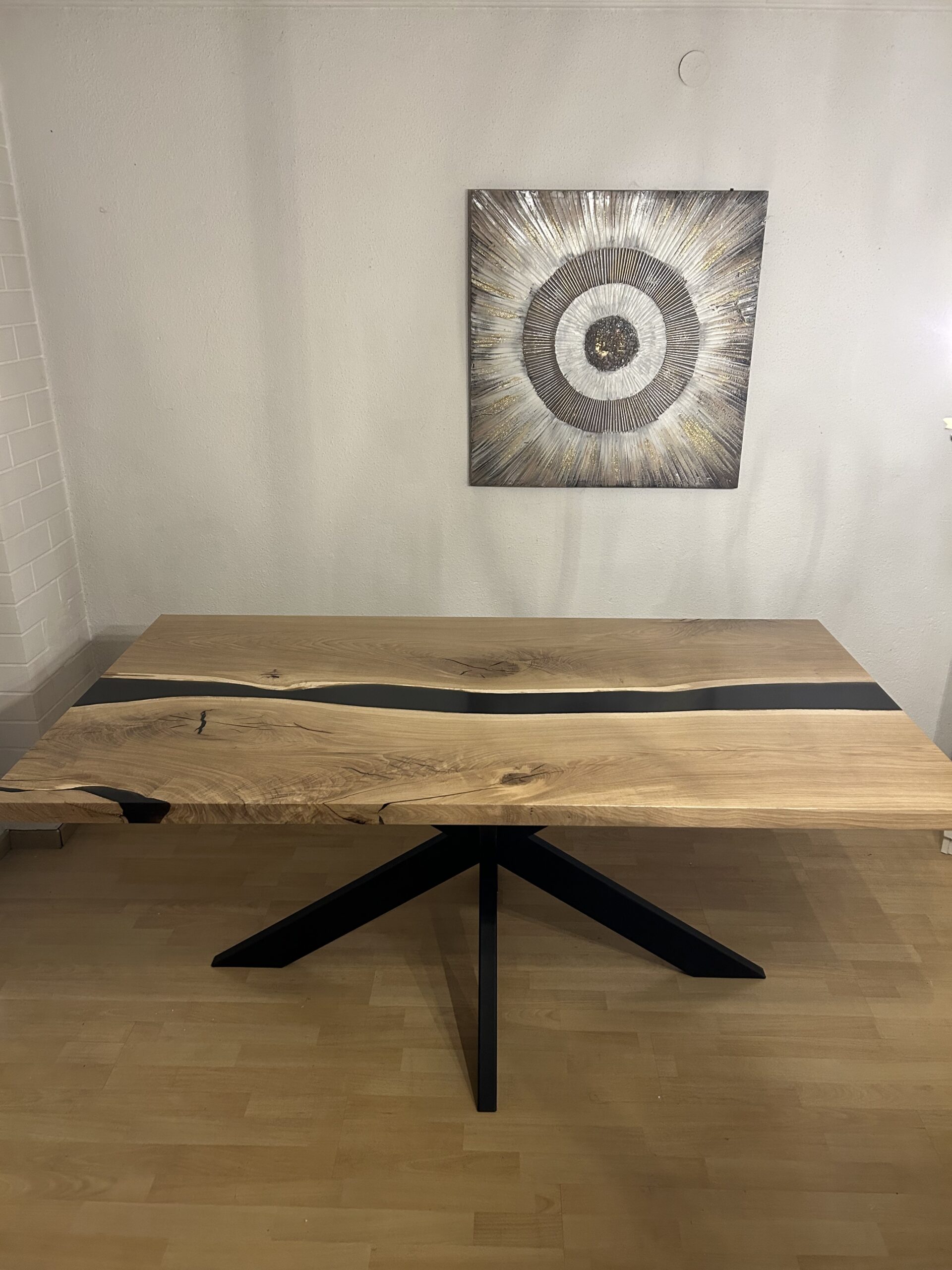 Eichenholz Epoxidharz Esstisch – Bild 5